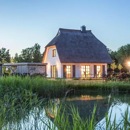 Luxus Reetdachhaus In Mit Sauna * Fuhlendorf (Mecklenburg-Vorpommern)