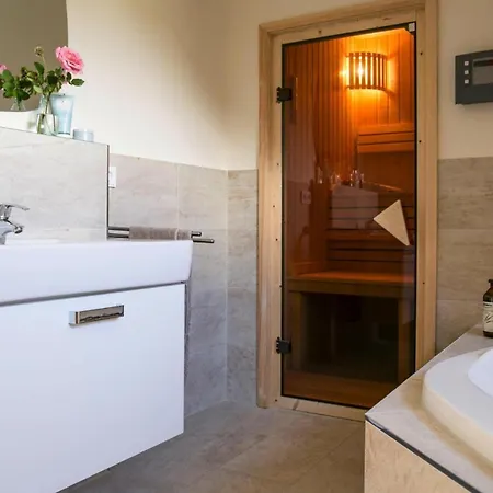 Luxus Reetdachhaus In Mit Sauna Casa vacanze Fuhlendorf (Mecklenburg-Vorpommern)